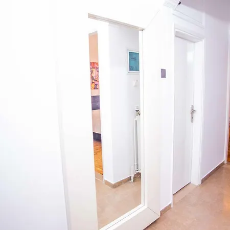 Center On The Sea Apartmán *